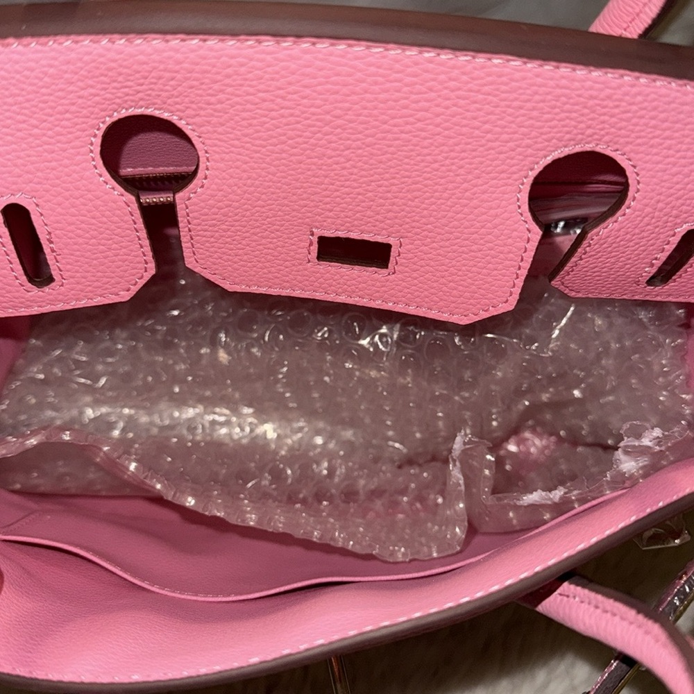 Cute pink tote bag with gold hardware